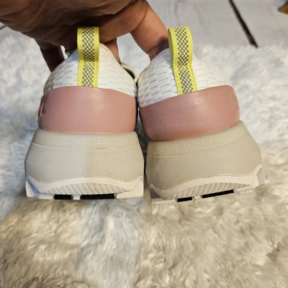 Sorel Kinetic Impact Go Slip On Sneakers White‎ Pink Accent Athleisure